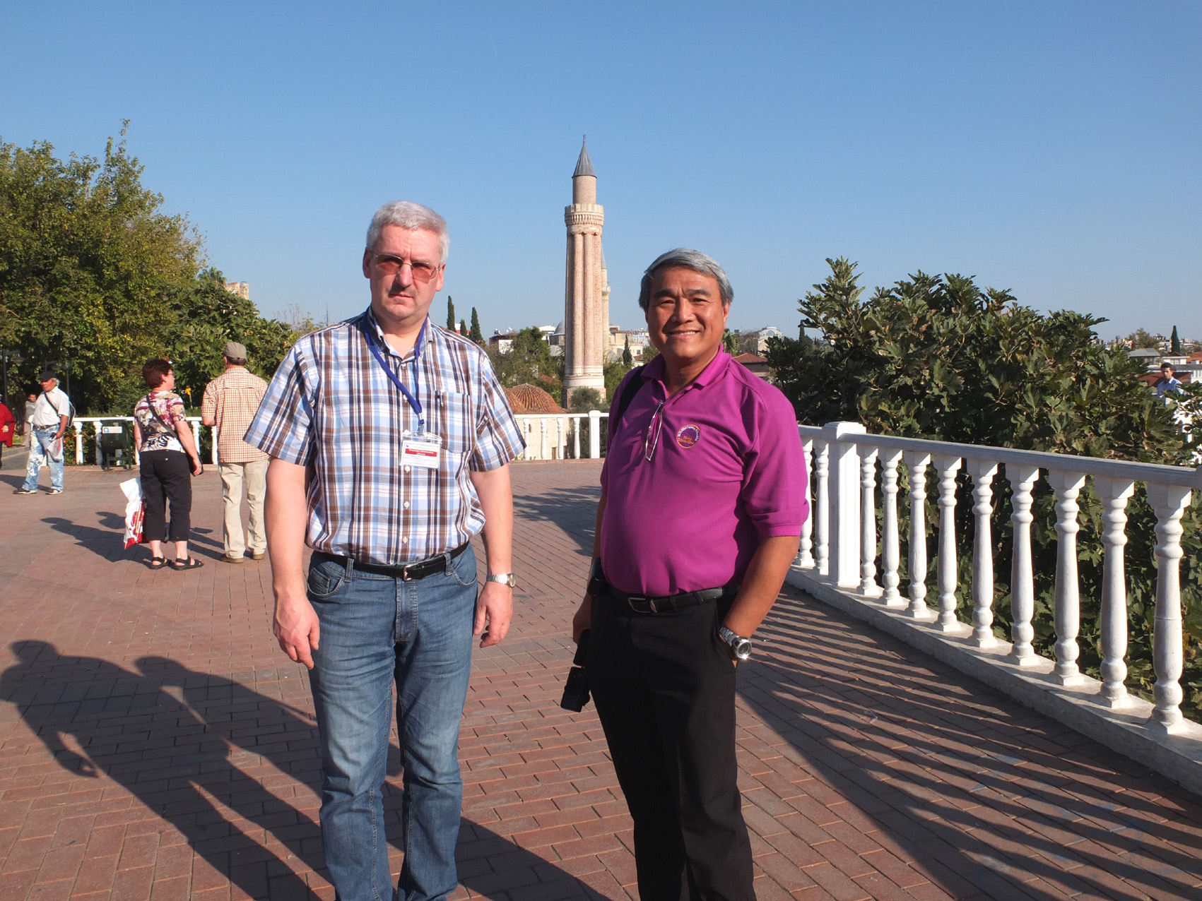 Prof.dr. Vincentas Lamanauskas (Lithuania) and Dr. Janchai Yingprayoon (Thailand)